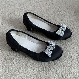 Stuart Weizmann big girl dress shoe